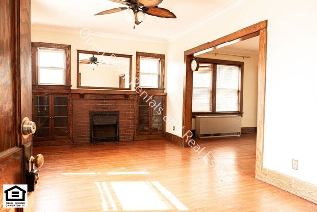 Building Photo - 1102 Rockhill St