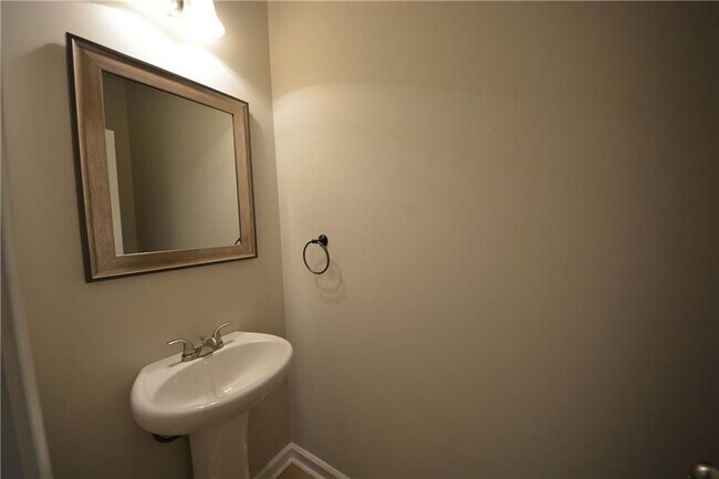 Building Photo - 4724 Beacon Ridge Ln