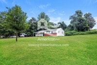 Building Photo - 904 Kirkland Dr