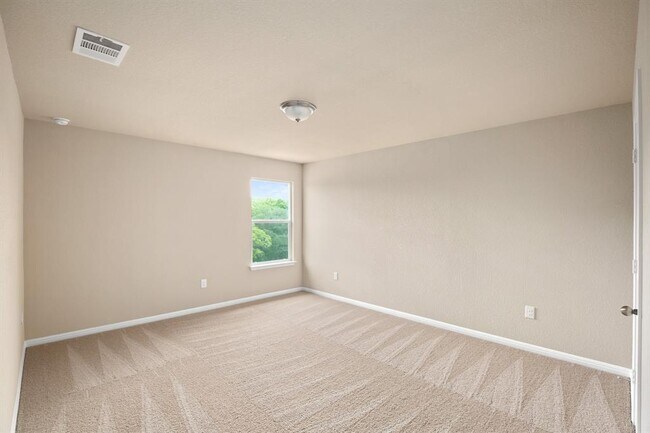 Building Photo - 1505 Maier Dr