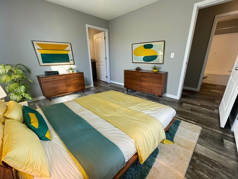 Building Photo - 38033 Ducharme Dr