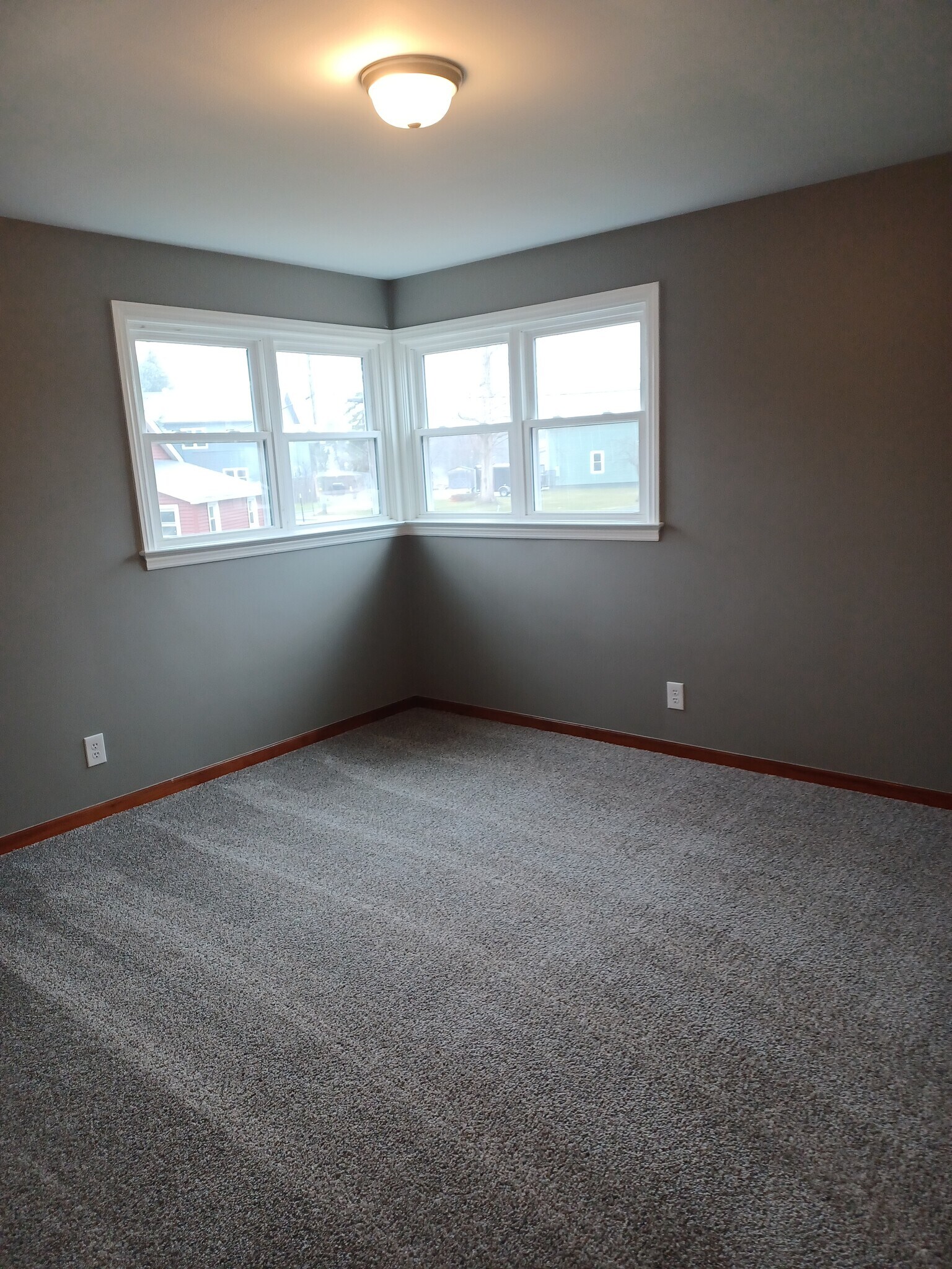 Building Photo - 21 East and West Rd