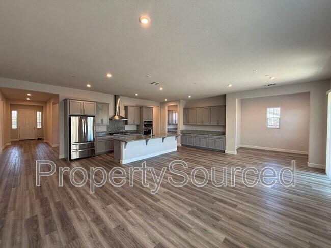 Building Photo - 614 Madrone St