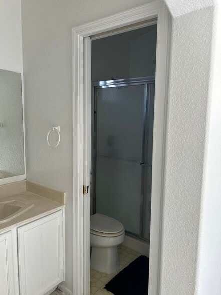 Building Photo - 7277 W Maple Ridge Dr