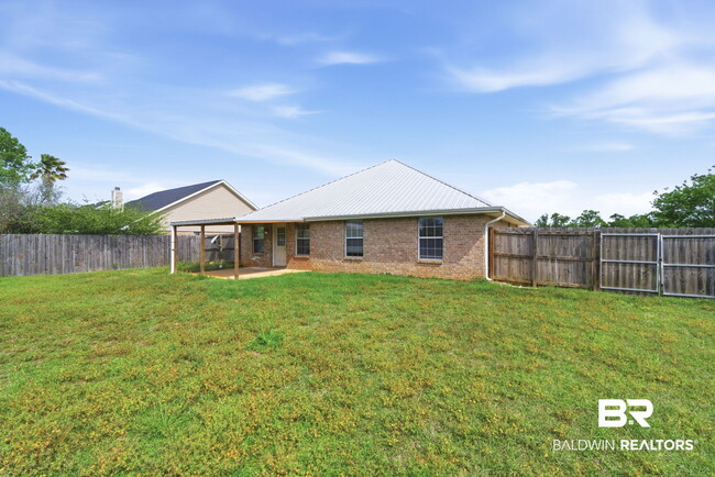 Building Photo - 9841 Watkins Dr