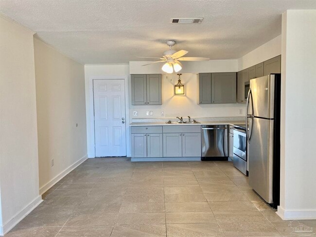 Building Photo - 9553 Lillian Hwy