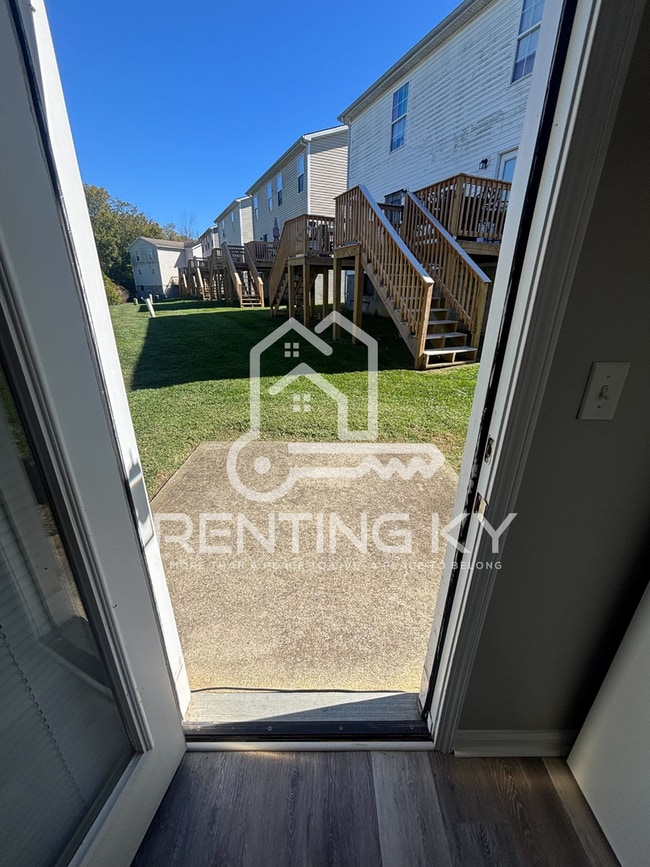 Building Photo - Newly Renovated 2-Bed, 1.5-Bath Townhome!