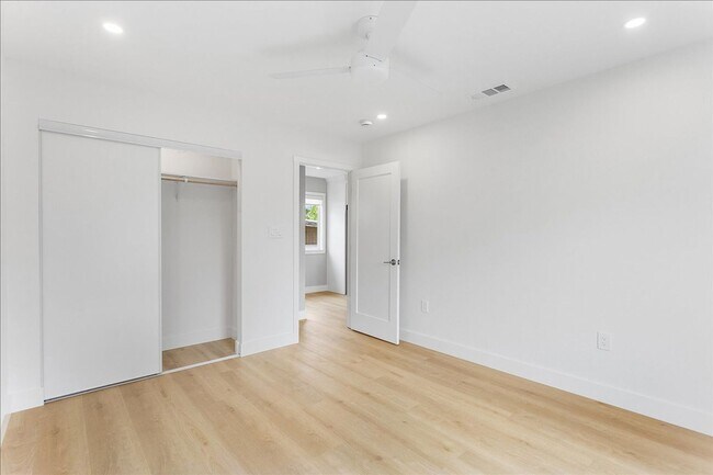 Building Photo - 1832 9th St