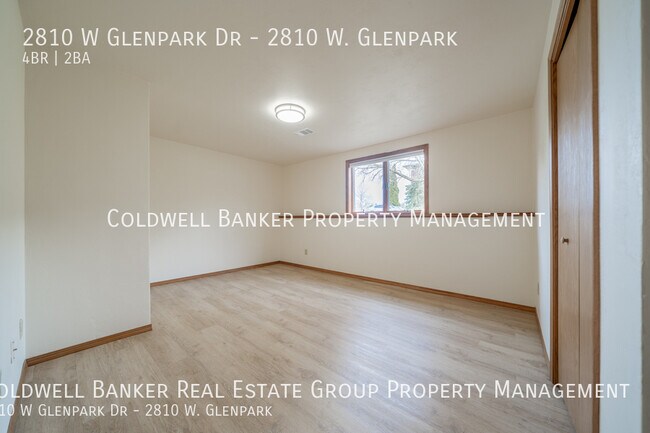 Building Photo - 2810 W Glenpark Dr