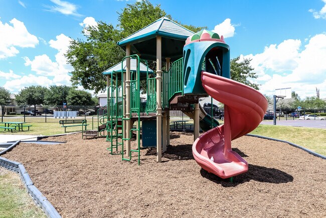 Building Photo - 6806 Slaton Fields