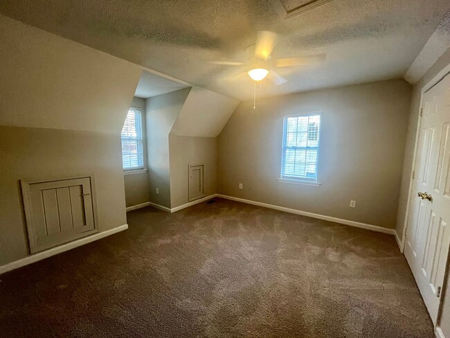 Building Photo - 3 Bedroom 2 Bath House Located in Central SC