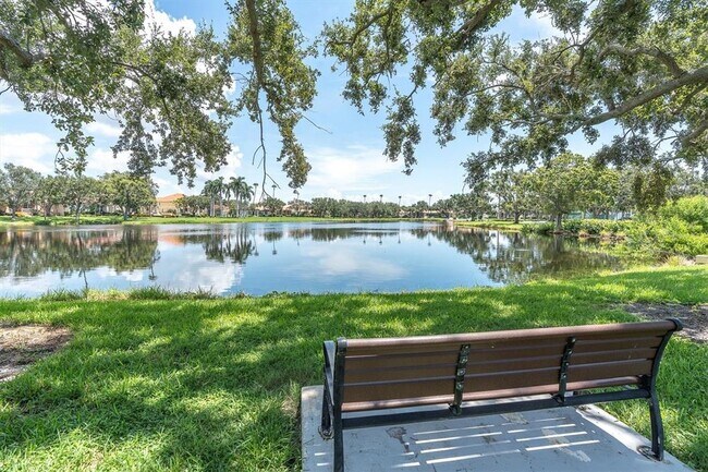 Building Photo - 4830 Osprey Dr S