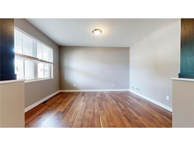 Building Photo - 5585 Orchard Cove