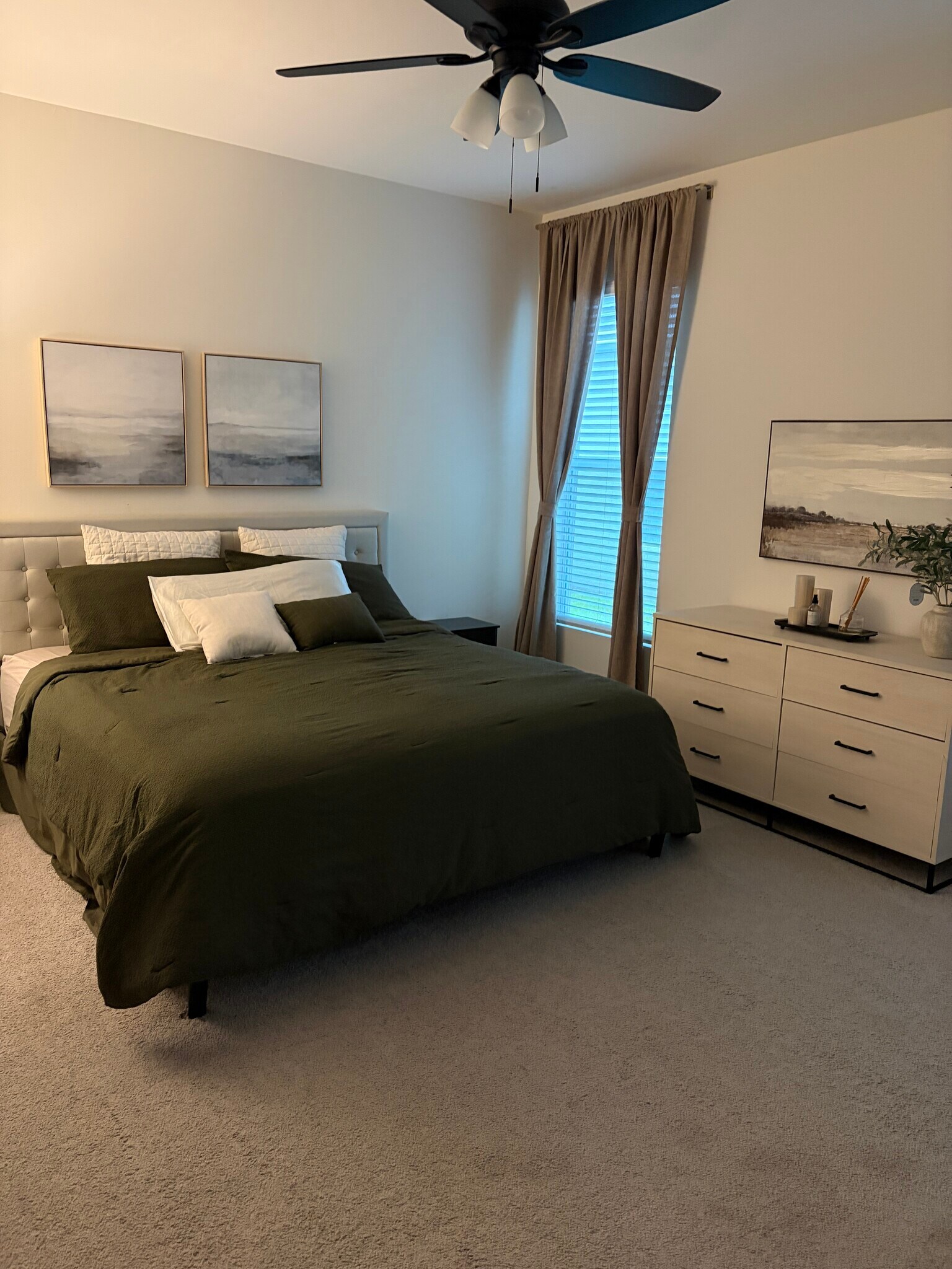Master bedroom - 814 Friendship Cir