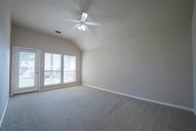 Building Photo - Lakeside Village Living