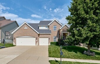 Building Photo - Executive Lease Opportunity - 4 Bed 3 Bath