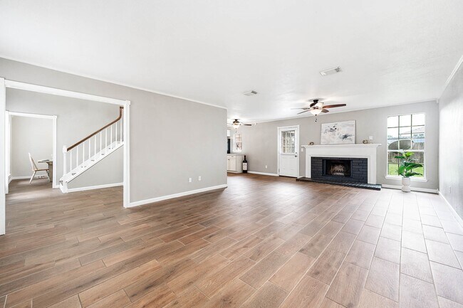 Building Photo - 17203 Kettle Creek Dr