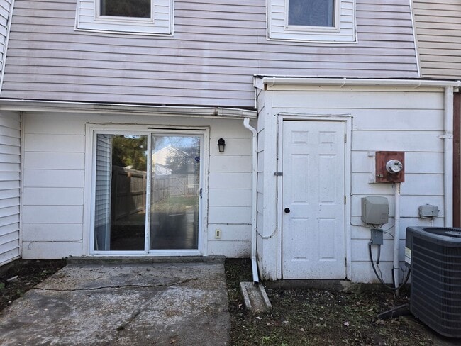 Building Photo - 5602 Banbury Ct
