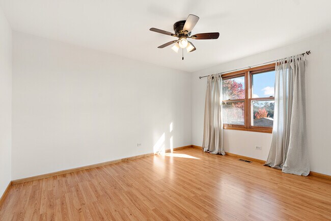 Building Photo - 17709 Peacock Ln