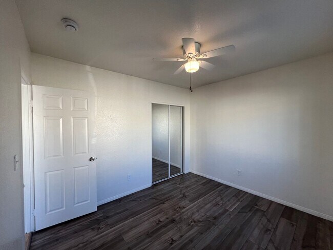 Building Photo - 8416 1/2-8416 1/2 Graham Ave