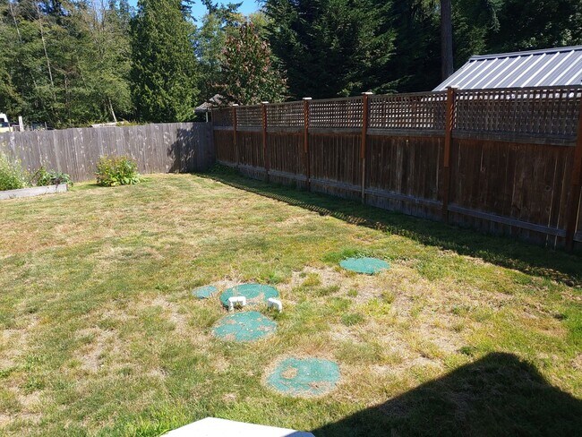 Building Photo - Lovely Single Level Home in Freeland and Pet Friendly!!