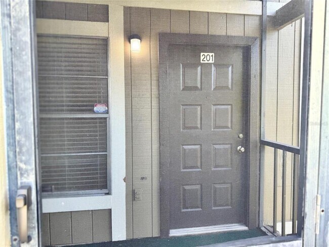 Building Photo - 14313 Hanging Moss Cir