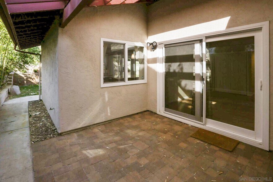 Building Photo - 17610 Hada Dr