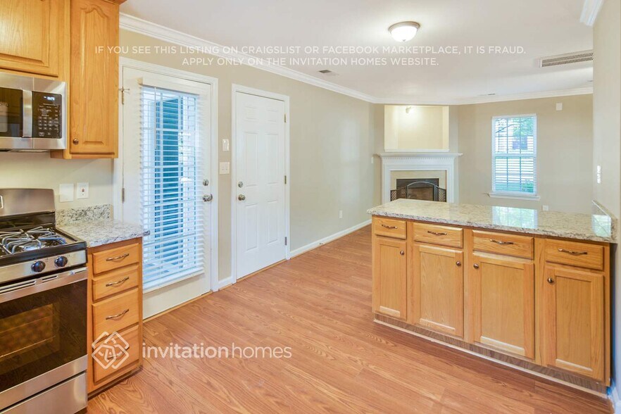 Building Photo - 16900 Taft Ct