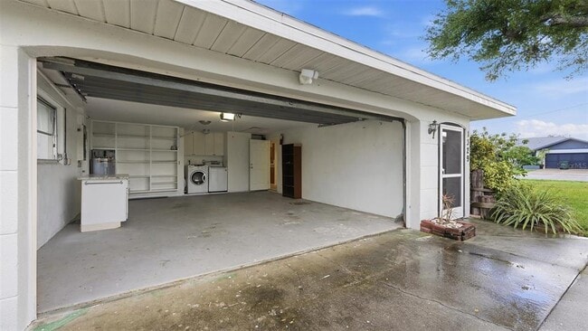 Building Photo - 1329 Nantucket Rd