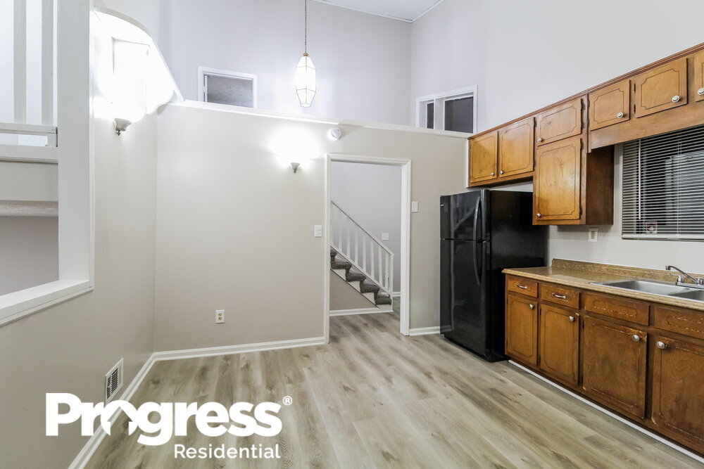 Building Photo - 6875 Fielder Ct