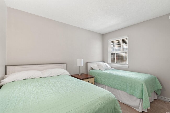 Building Photo - 1500 Cenith Dr