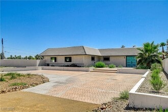 Building Photo - 3962 Euclid St