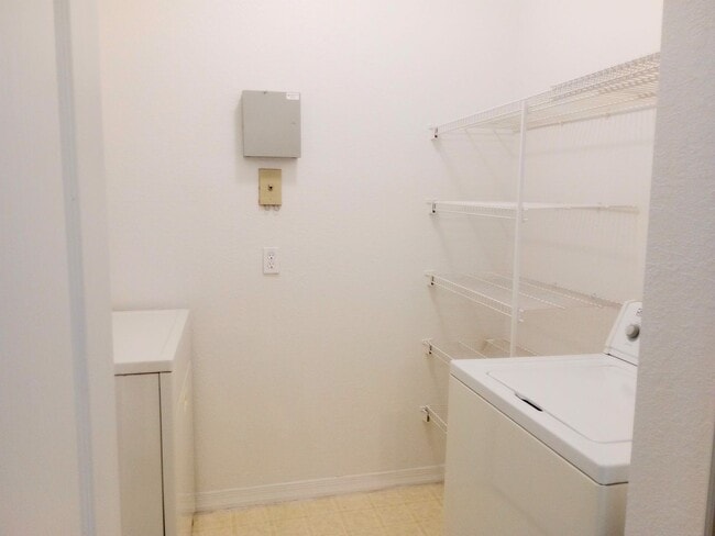 Building Photo - Visconti West Condominium - Unit 8304
