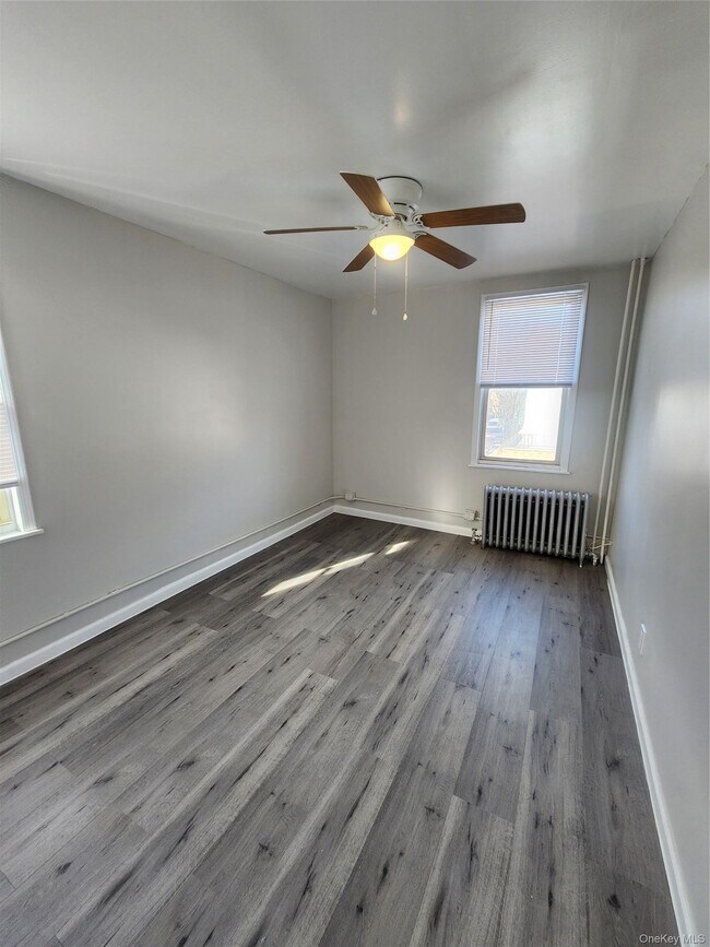 Building Photo - 82-03 Myrtle Ave