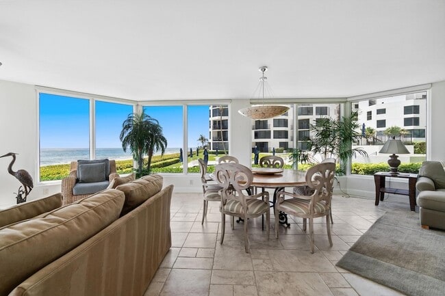 Building Photo - 2565 S Ocean Blvd