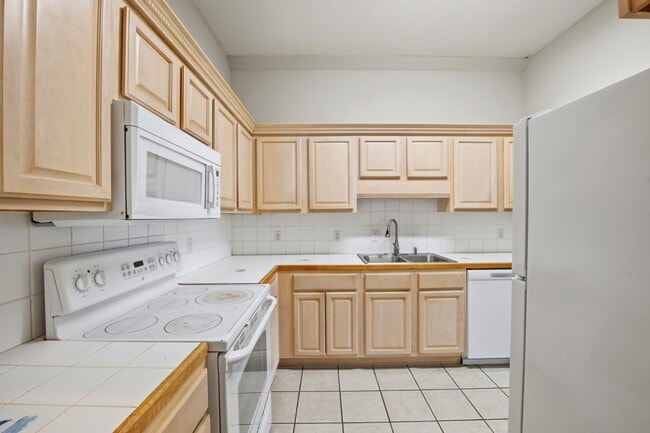 Building Photo - 4507 Furling Ln