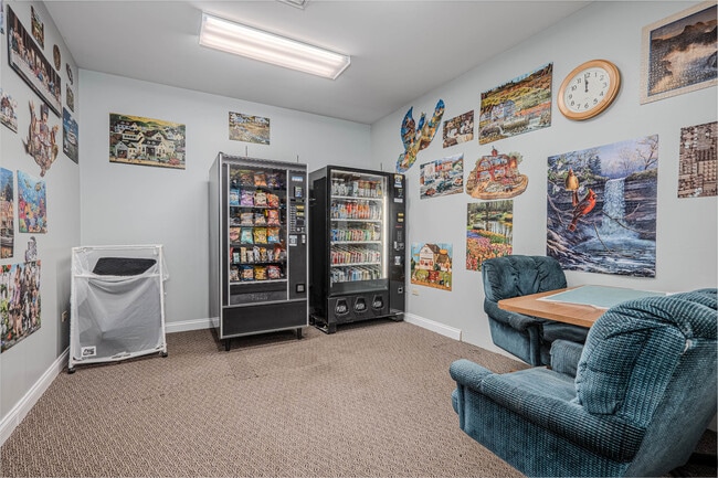 Building Photo - 801 N McLean Blvd