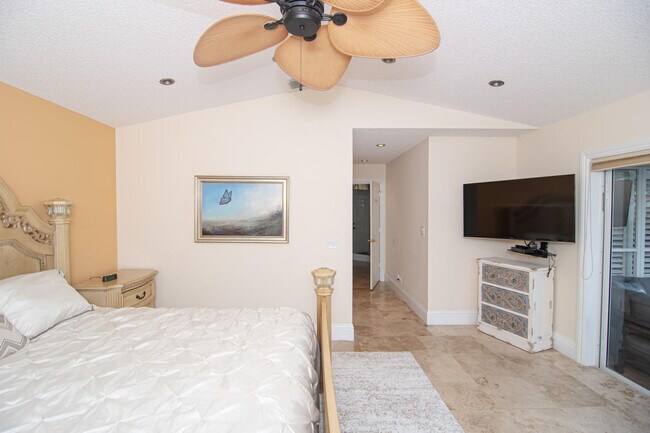 Building Photo - 8410 Brussels Way