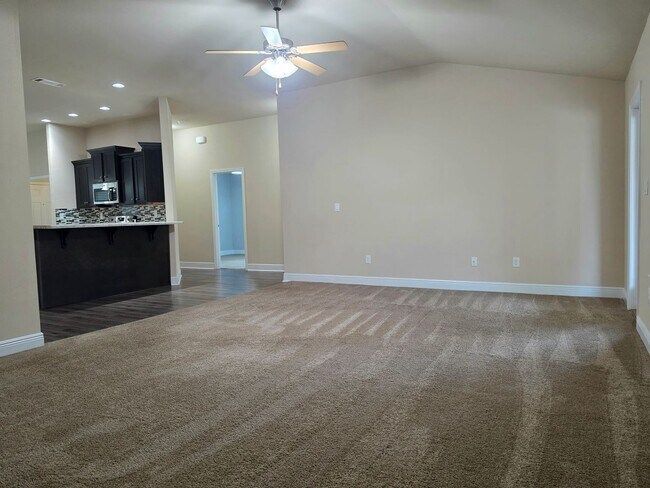 Building Photo - 14645 Birkdale Dr
