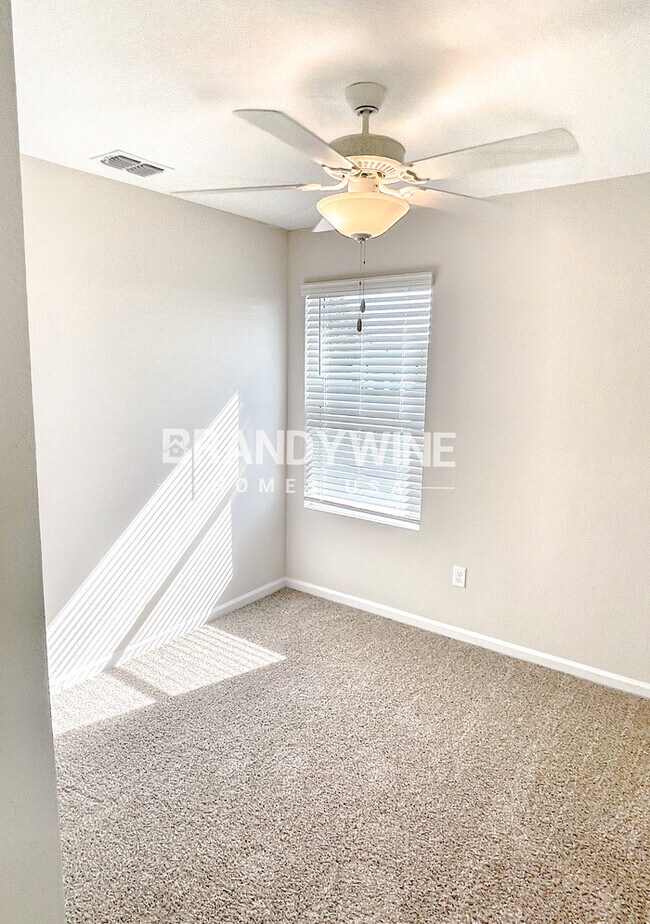 Building Photo - NEW Lower Rental Rate Leasing Special: Mar...