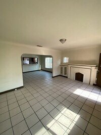Building Photo - 2537 Cincinnati St