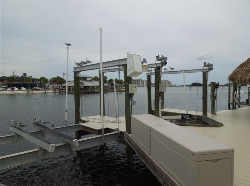 Building Photo - 6423 Harbor Dr