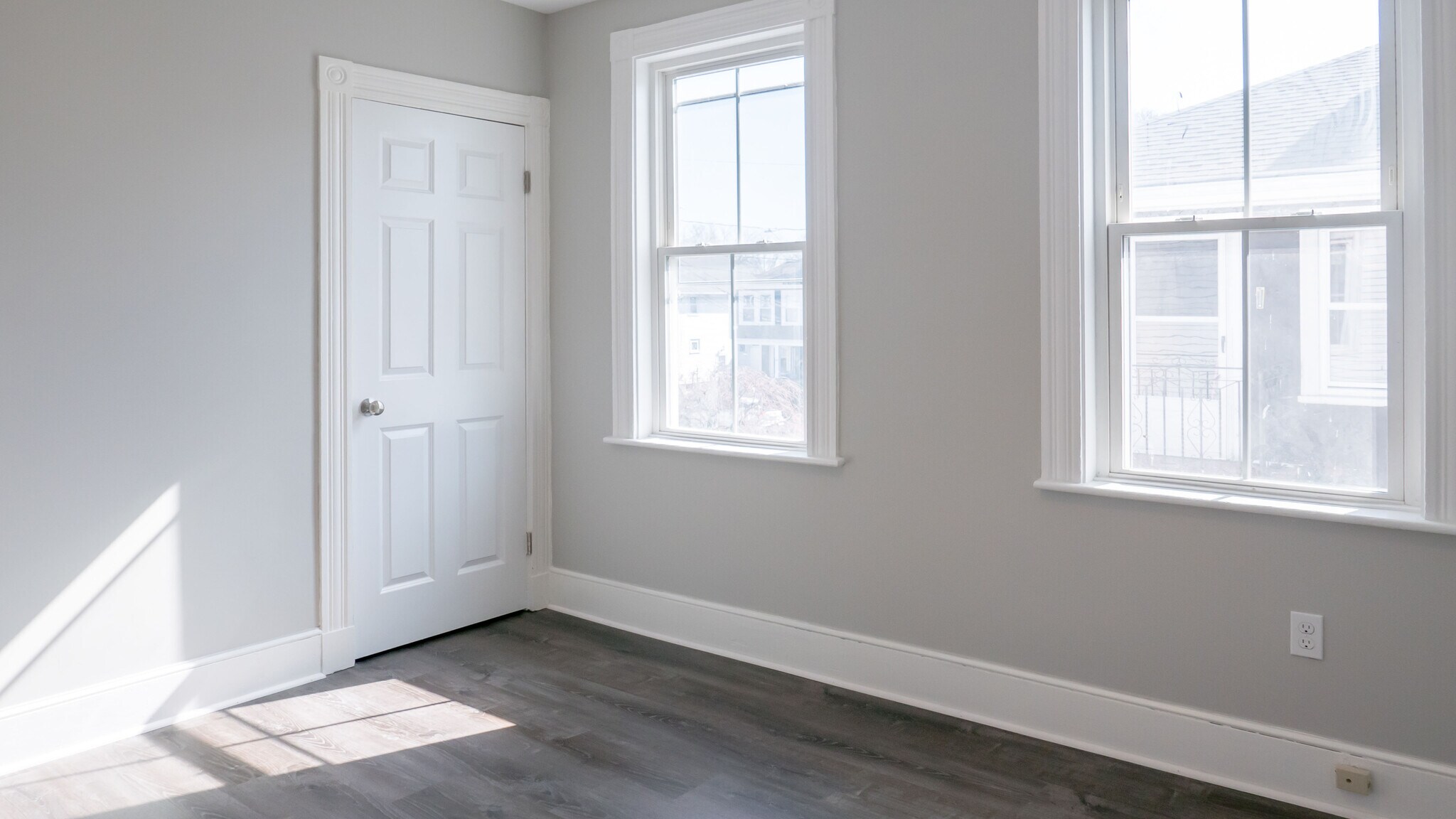 Building Photo - 268 Brown St