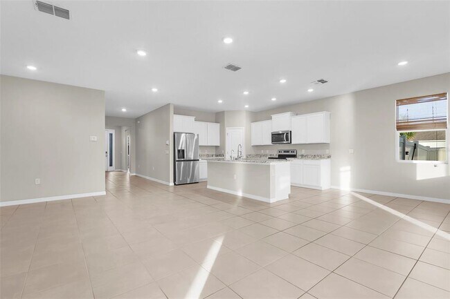 Building Photo - 3934 Lively Coral Pl