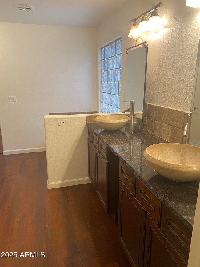 Building Photo - 7374 W Los Gatos Dr