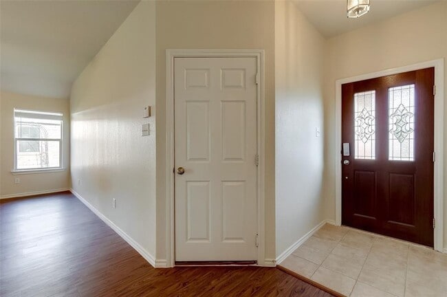 Building Photo - 8731 Sunny Gallop Dr