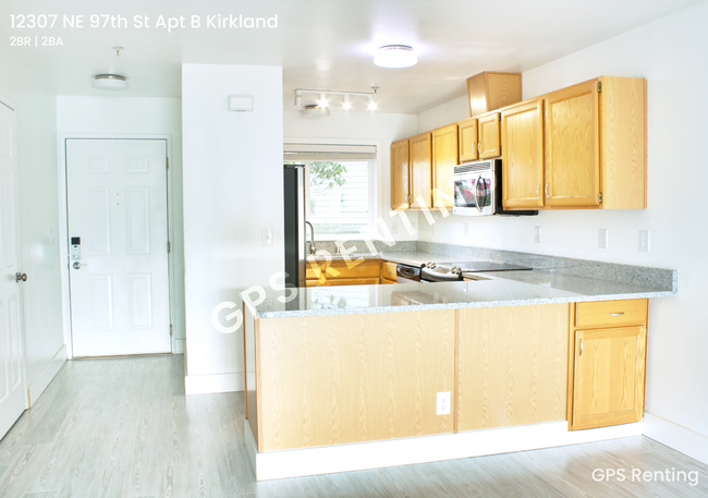 Building Photo - Two Bedroom Kirkland Condo!