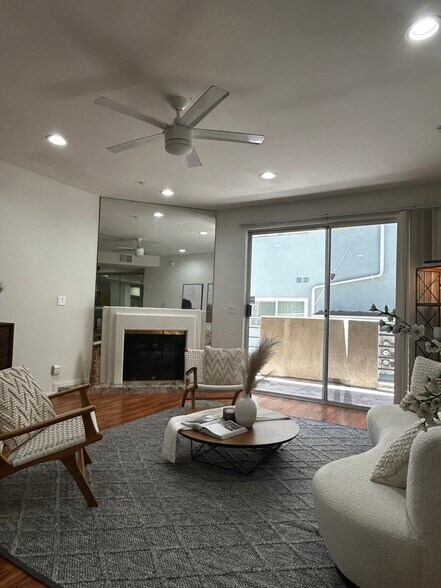 Building Photo - 3460 S Centinela Ave