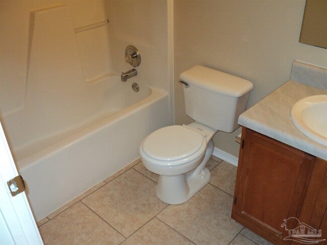 Building Photo - 417 Oak Knoll Ln