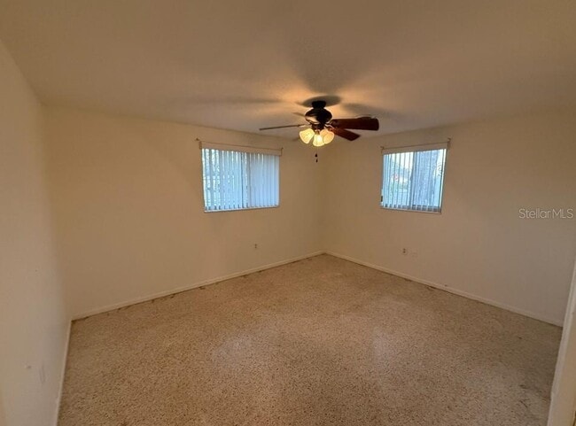 Building Photo - 903 31st St E